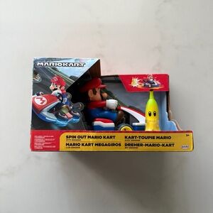 Mario Kart Spin Out Figure Set with Banana Accessory – Jakks Pacific
